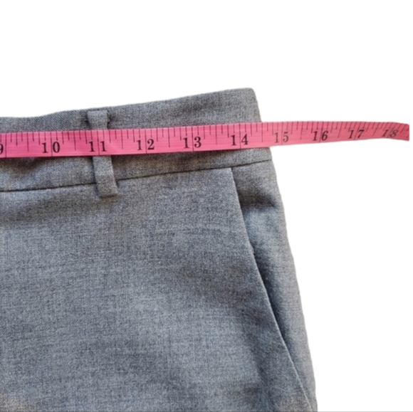 CLUB Monaco Grey Betia Straight Leg Pants Size 4 like new. Worn few times - Picture 5 of 7